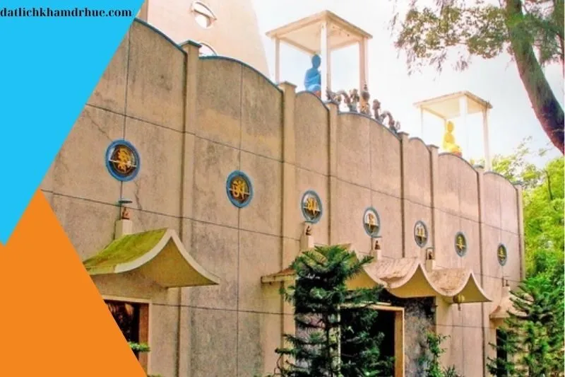 Các Lễ Hội và Hoạt Động Tâm Linh Tại Chùa Tây Tạng