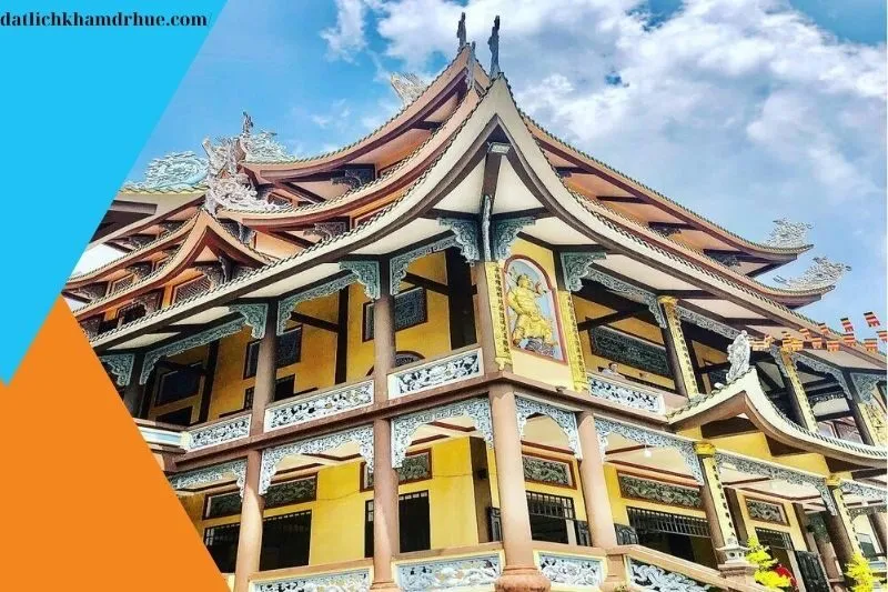 Những bức tượng Phật nổi bật tại Chùa Hội An